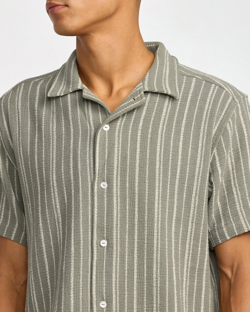 RVCA Mens Woven Vacancy Stripe