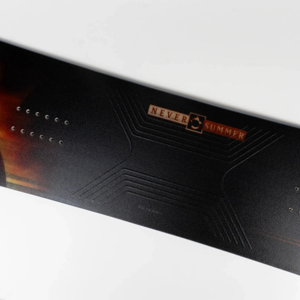 Never Summer Mens Snowboard Proto T3 Eclipse