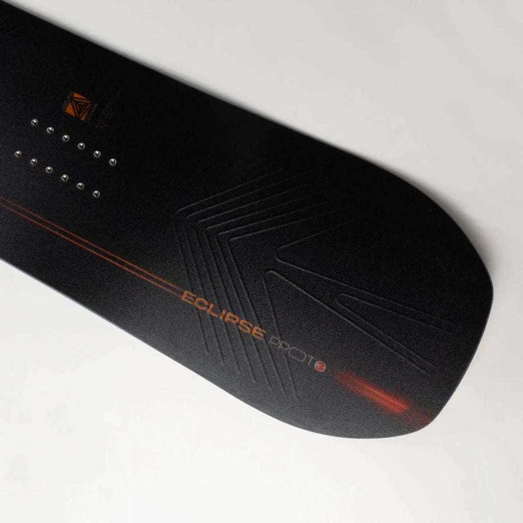 Never Summer Mens Snowboard Proto T3 Eclipse