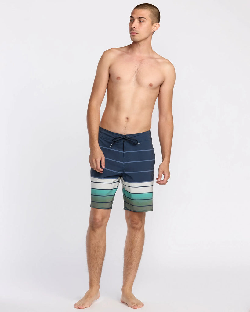 Volcom Mens Boardshorts Quarta Fade Mod