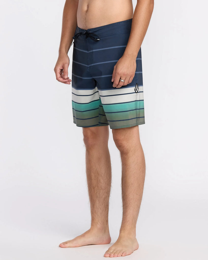 Volcom Mens Boardshorts Quarta Fade Mod
